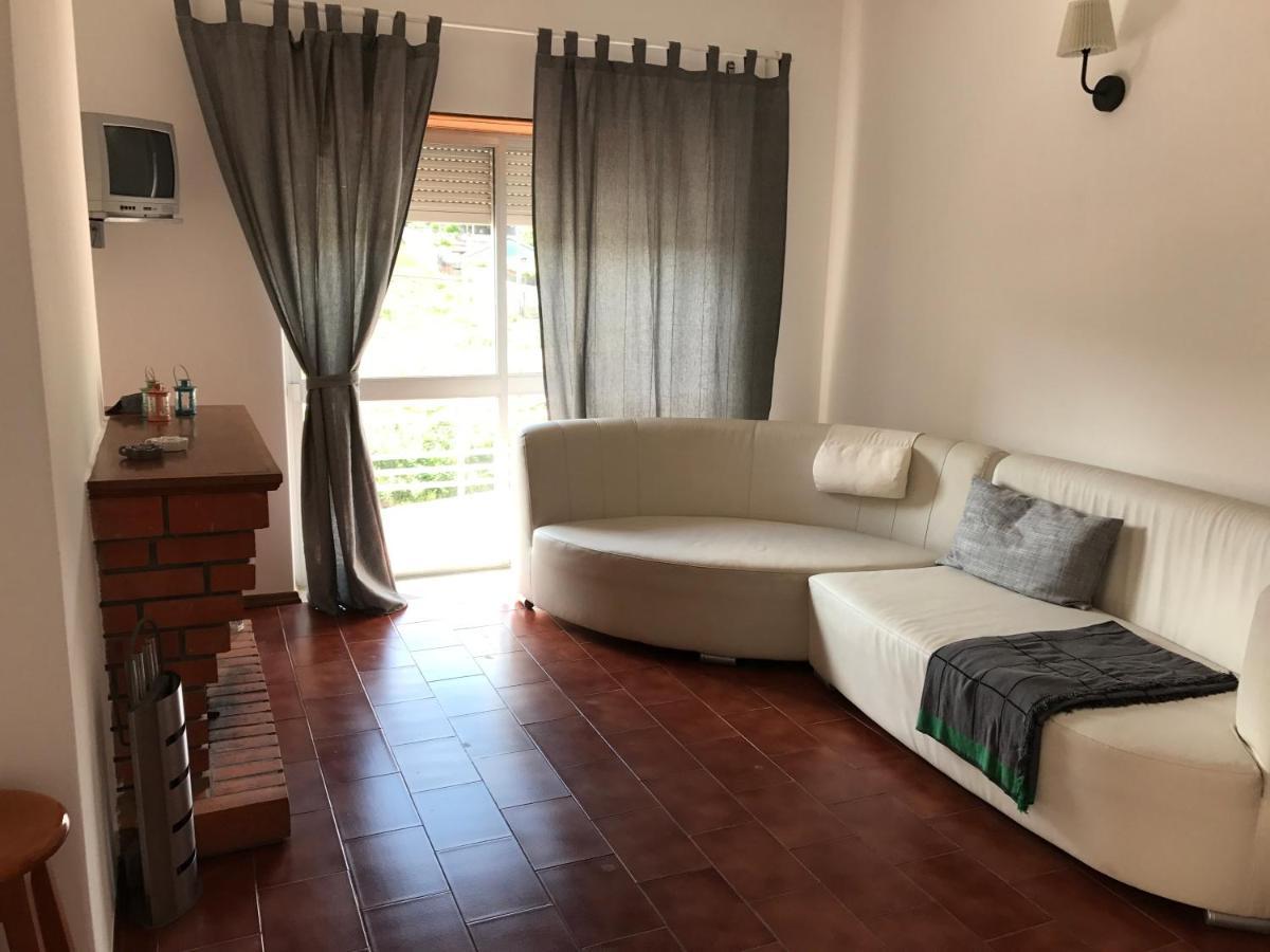Europa Apart Bed and Breakfast Castanheira de Pera Exteriör bild